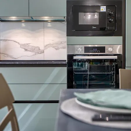 Stylish And Bright 2 Bedroom With Balcony Dcar1-1 San Ġwann